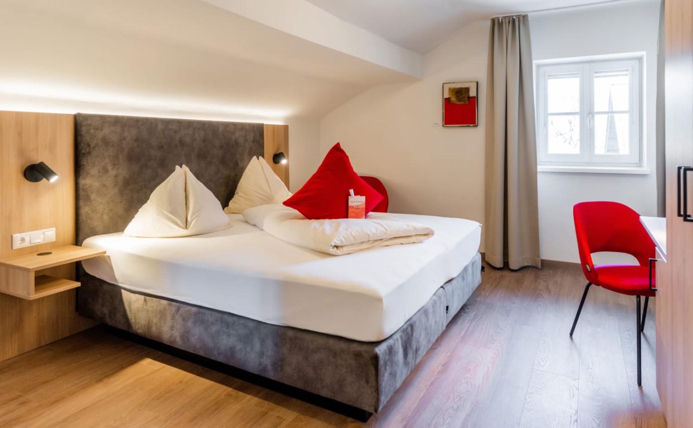 Doppelzimmer Classic &ndash; modernes Ambiente und viel Tageslicht